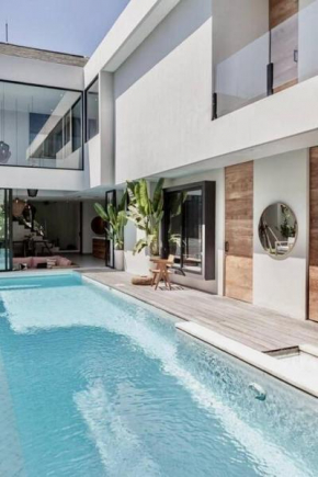 Luxurious 5 bedroom villa Pererenan, Bali